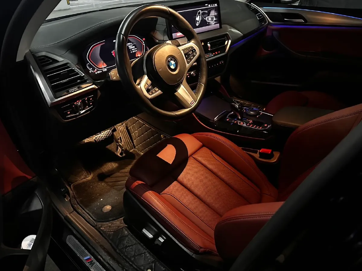 2022 BMW X4 2.0T 245HP L4 8AT,autocango,china used car exporter,china ev exporter,chinese used car exporter,chinese used ev exporter