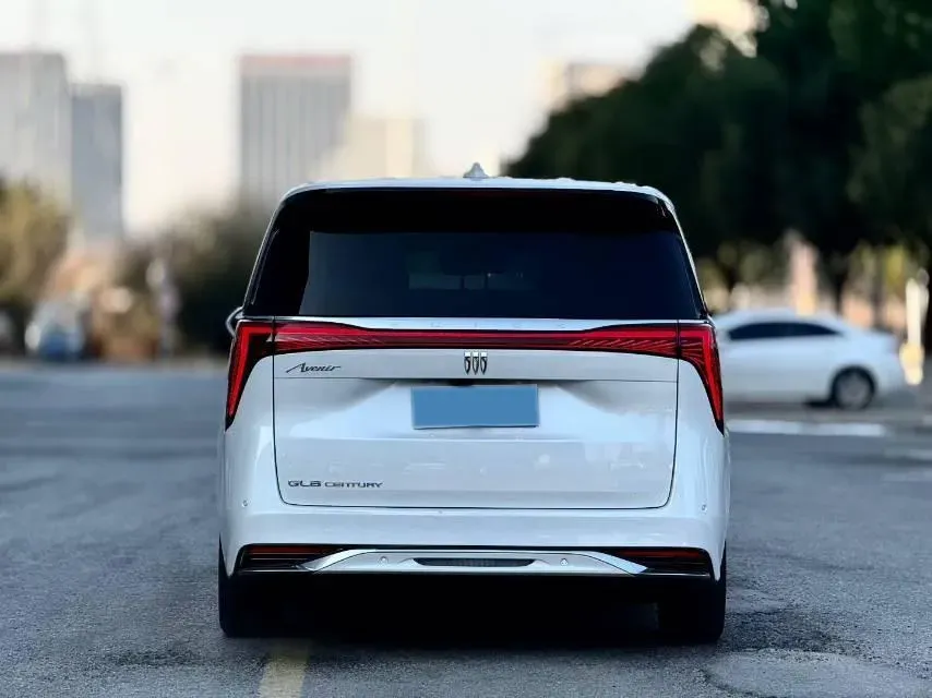 2025 Buick Century 2.0T 237HP L4 9AT,autocango,china used car exporter,china ev exporter,chinese used car exporter,chinese used ev exporter