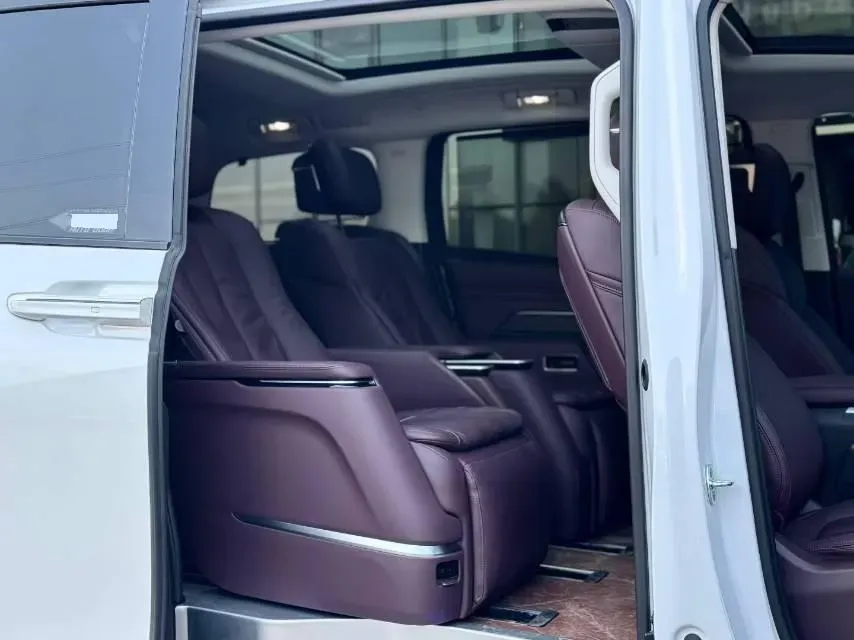 2025 Buick Century 2.0T 237HP L4 9AT,autocango,china used car exporter,china ev exporter,chinese used car exporter,chinese used ev exporter