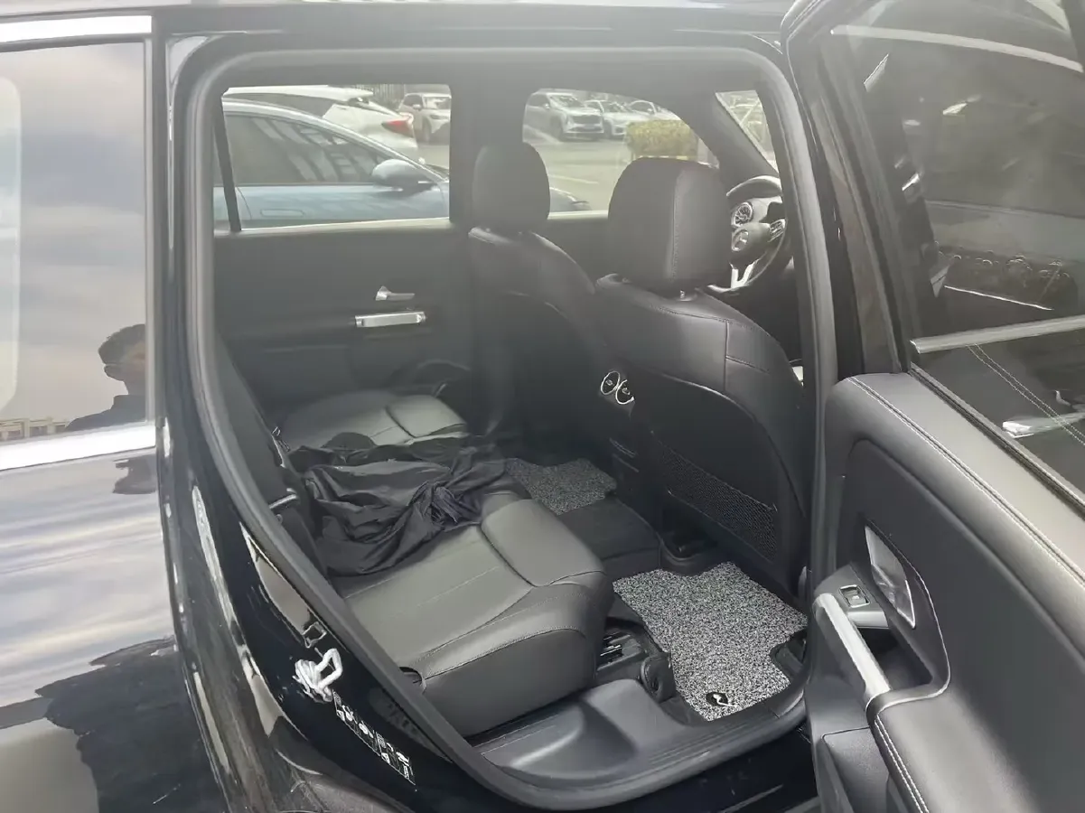 2020 Mercedes-Benz GLC Class 2.0T 258HP L4 9AT,autocango,china used car exporter,china ev exporter,chinese used car exporter,chinese used ev exporter