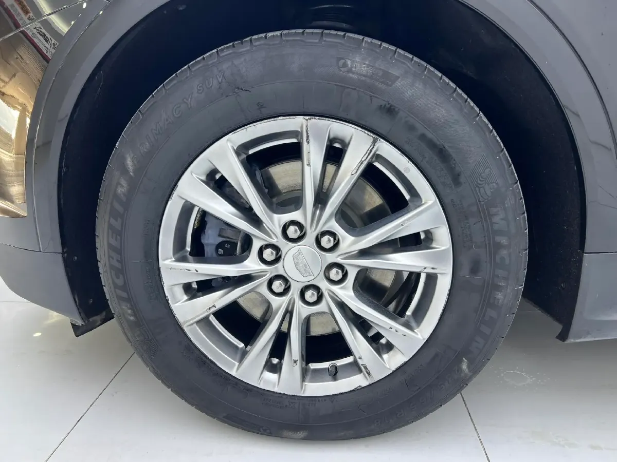 2021 Cadillac XT5 2.0T 237HP L4 9AT,autocango,china used car exporter,china ev exporter,chinese used car exporter,chinese used ev exporter