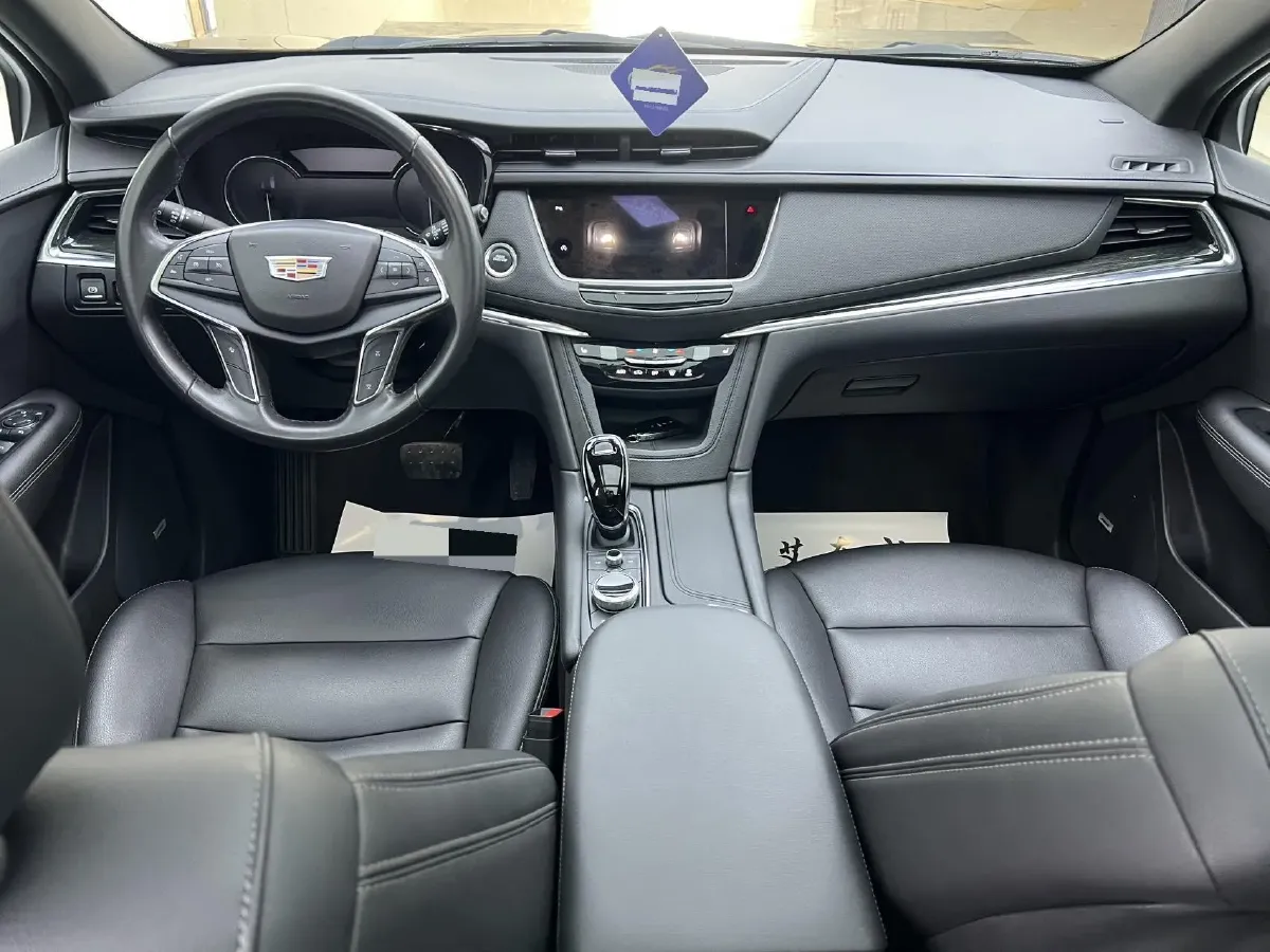 2021 Cadillac XT5 2.0T 237HP L4 9AT,autocango,china used car exporter,china ev exporter,chinese used car exporter,chinese used ev exporter