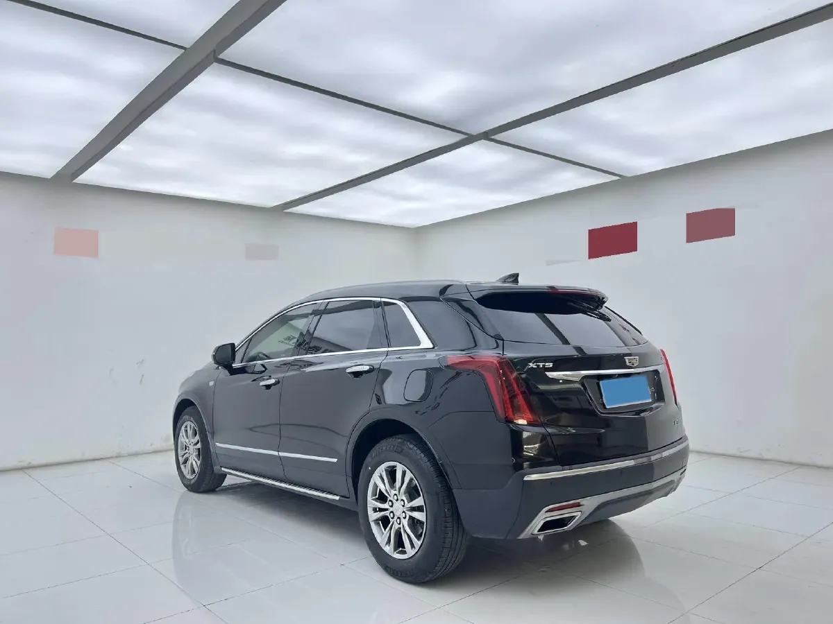 2021 Cadillac XT5 2.0T 237HP L4 9AT,autocango,china used car exporter,china ev exporter,chinese used car exporter,chinese used ev exporter