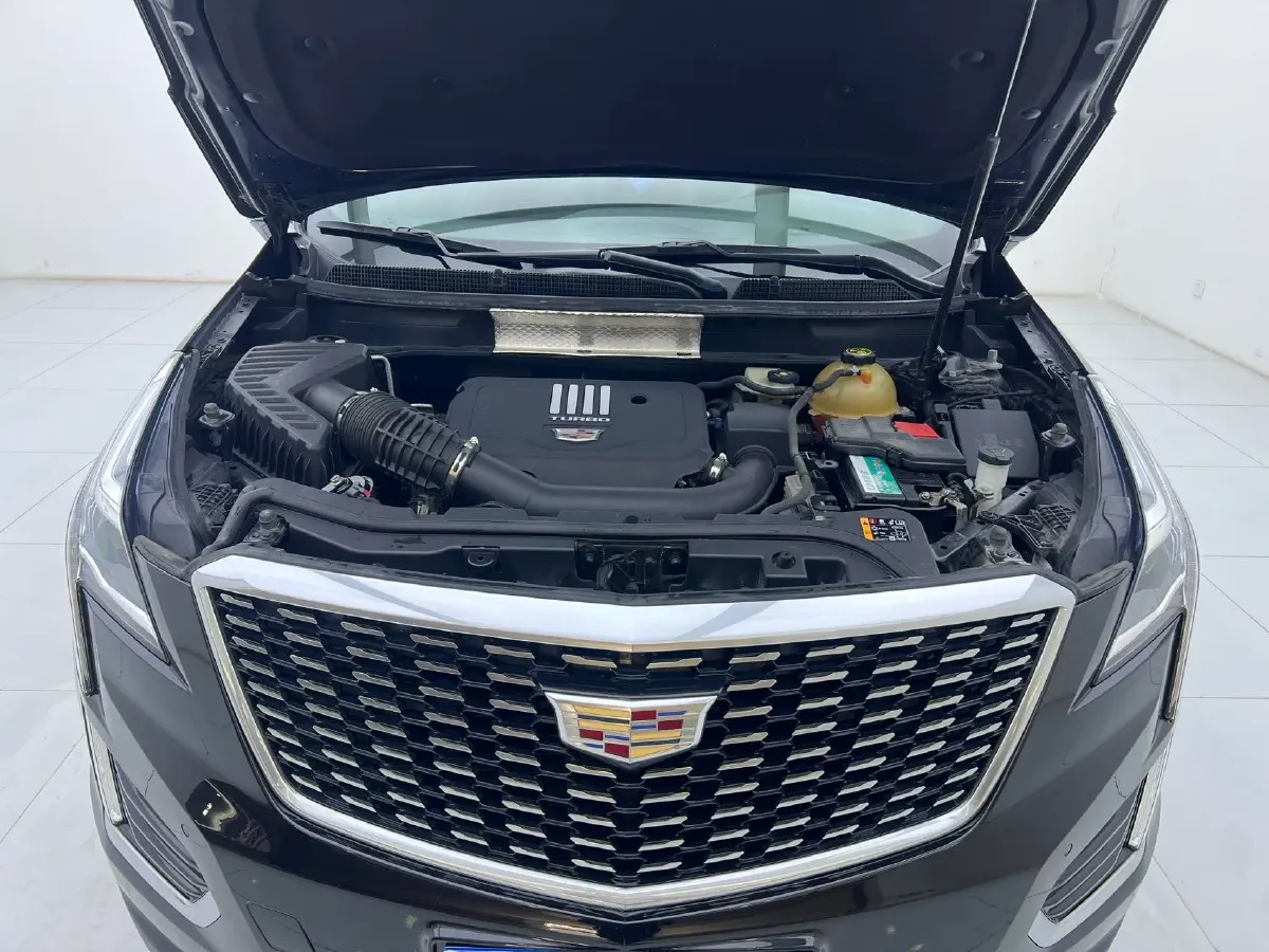 2021 Cadillac XT5 2.0T 237HP L4 9AT,autocango,china used car exporter,china ev exporter,chinese used car exporter,chinese used ev exporter
