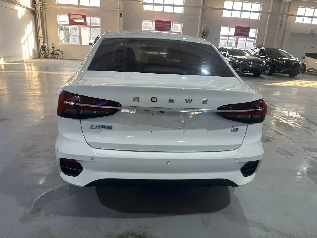 2021 Roewe i5 1.5L 120HP L4 CVT,autocango,china used car exporter,china ev exporter,chinese used car exporter,chinese used ev exporter