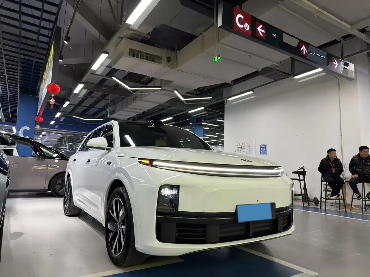 2023 Li L7 Range Extended 154HP REEV 40.9KWH,autocango,china used car exporter,china ev exporter,chinese used car exporter,chinese used ev exporter