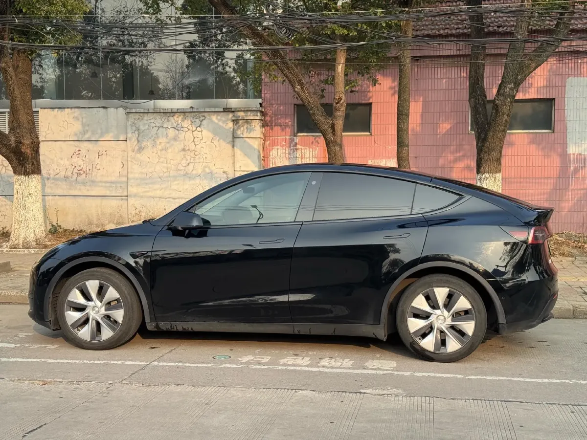 2022 Tesla Model Y BEV 60KWH,autocango,china used car exporter,china ev exporter,chinese used car exporter,chinese used ev exporter