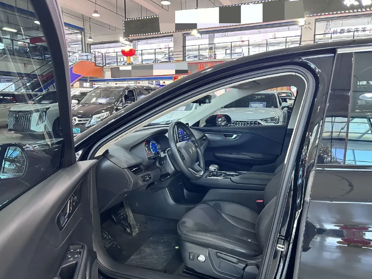 2023 HongQi E-QM5 BEV 54KWH,autocango,china used car exporter,china ev exporter,chinese used car exporter,chinese used ev exporter