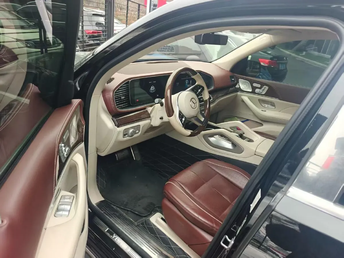 2021 Mansory V Class 2.0T 211HP L4 9AT,autocango,china used car exporter,china ev exporter,chinese used car exporter,chinese used ev exporter