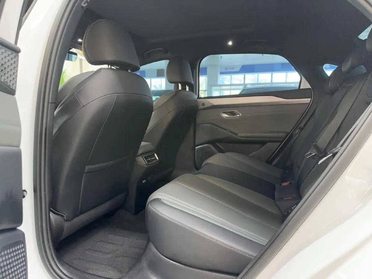 2025 BYD QinL BEV,autocango,china used car exporter,china ev exporter,chinese used car exporter,chinese used ev exporter