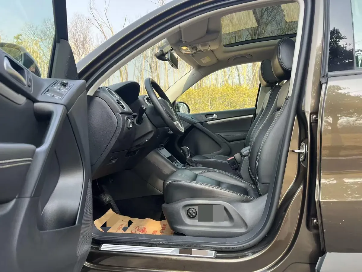 2017 Haval H9 2.0T 190HP L4 8AT,autocango,china used car exporter,china ev exporter,chinese used car exporter,chinese used ev exporter