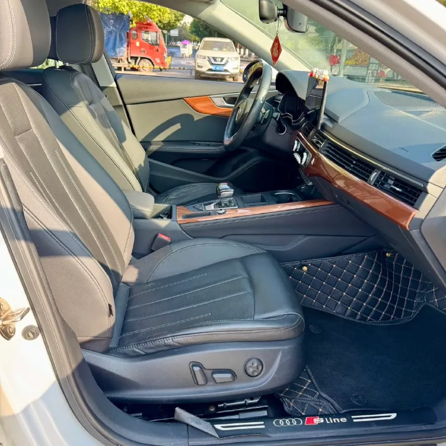 2020 Audi A4L 2.0T 190HP L4 7DCT,autocango,china used car exporter,china ev exporter,chinese used car exporter,chinese used ev exporter