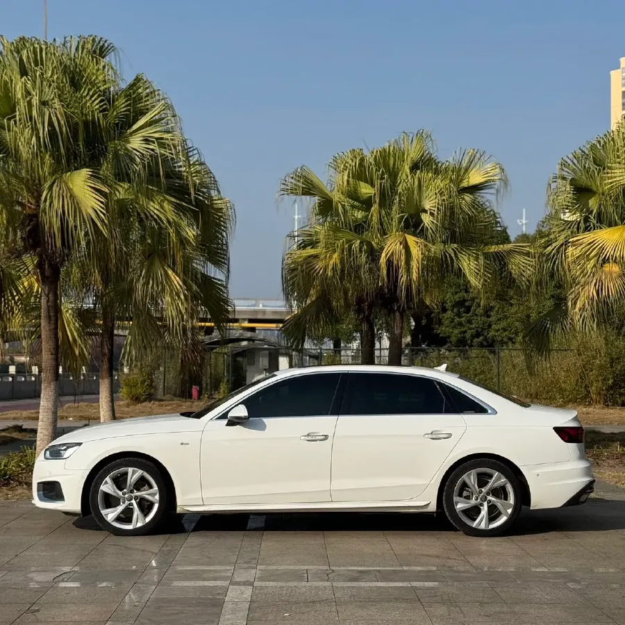 2020 Audi A4L 2.0T 190HP L4 7DCT,autocango,china used car exporter,china ev exporter,chinese used car exporter,chinese used ev exporter