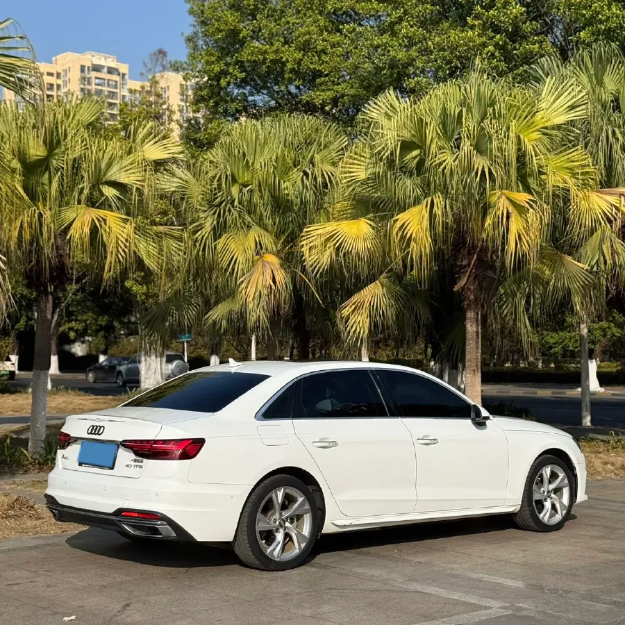 2020 Audi A4L 2.0T 190HP L4 7DCT,autocango,china used car exporter,china ev exporter,chinese used car exporter,chinese used ev exporter
