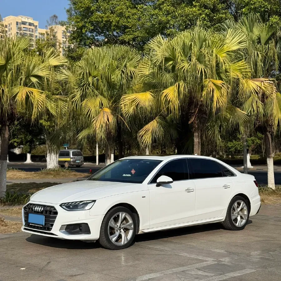 2020 Audi A4L 2.0T 190HP L4 7DCT,autocango,china used car exporter,china ev exporter,chinese used car exporter,chinese used ev exporter