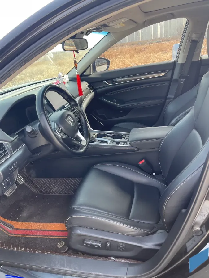 2022 Honda Accord 1.5T 194HP L4 CVT,autocango,china used car exporter,china ev exporter,chinese used car exporter,chinese used ev exporter