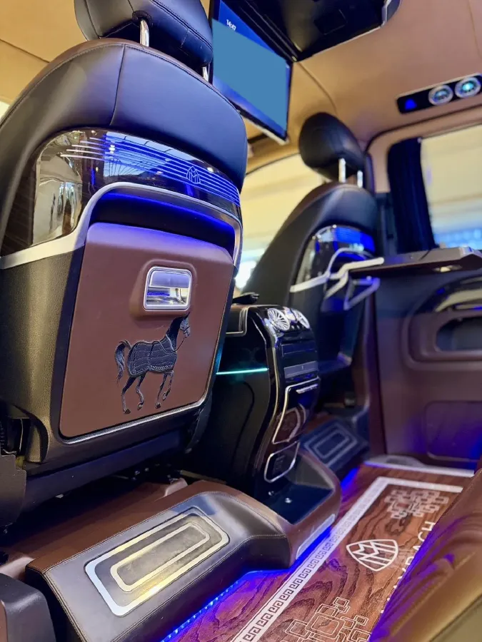 2021 Mercedes-Benz Vito 2.0T 211HP L4 9AT,autocango,china used car exporter,china ev exporter,chinese used car exporter,chinese used ev exporter