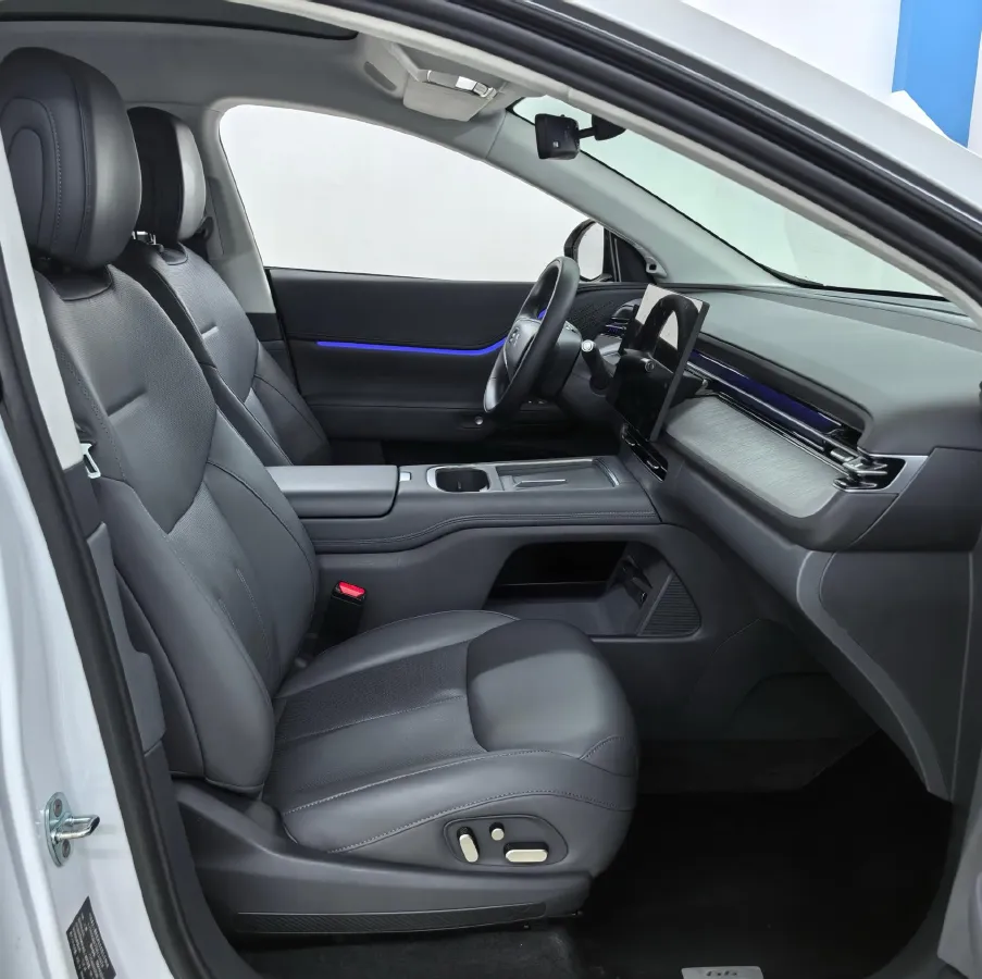 2025 Xpeng G6 BEV 68.5KWH,autocango,china used car exporter,china ev exporter,chinese used car exporter,chinese used ev exporter