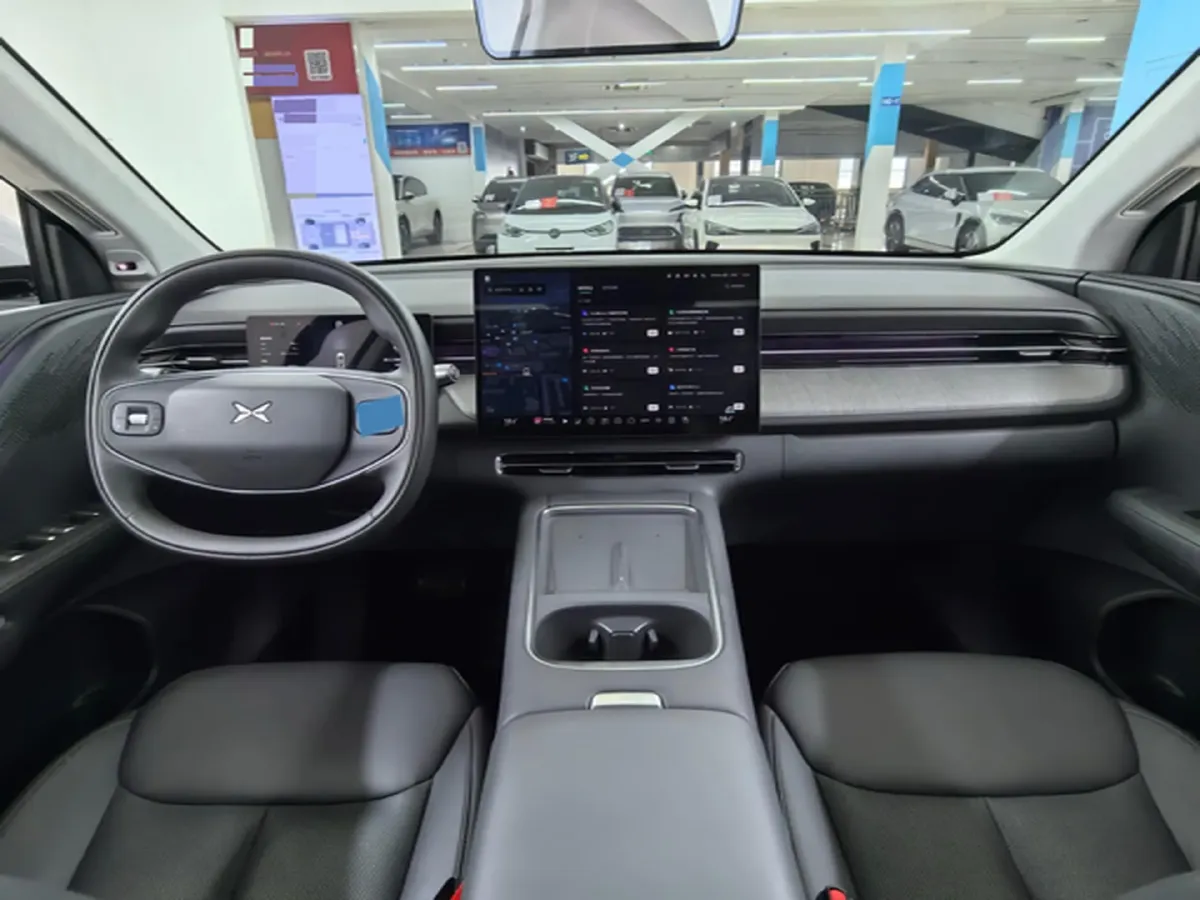 2025 Xpeng G6 BEV 68.5KWH,autocango,china used car exporter,china ev exporter,chinese used car exporter,chinese used ev exporter