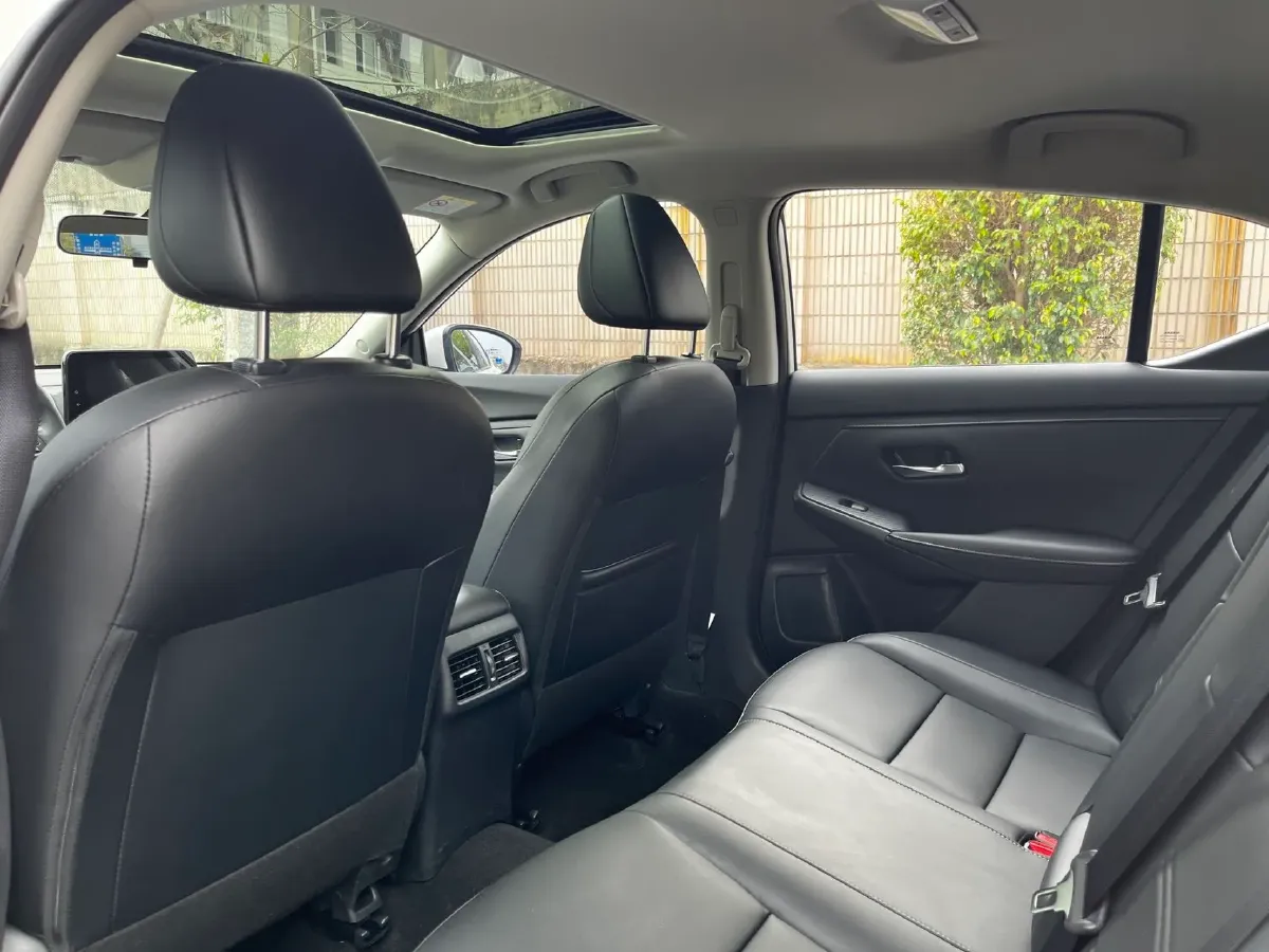 2021 Nissan Sylphy 1.6L 135HP L4 CVT,autocango,china used car exporter,china ev exporter,chinese used car exporter,chinese used ev exporter