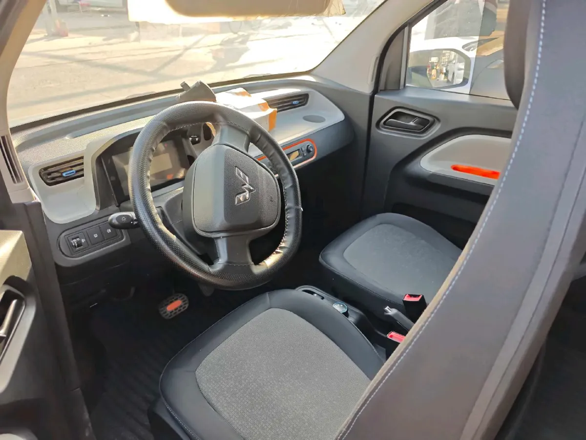 2022 LingBox uni BEV 11.52KWH,autocango,china used car exporter,china ev exporter,chinese used car exporter,chinese used ev exporter