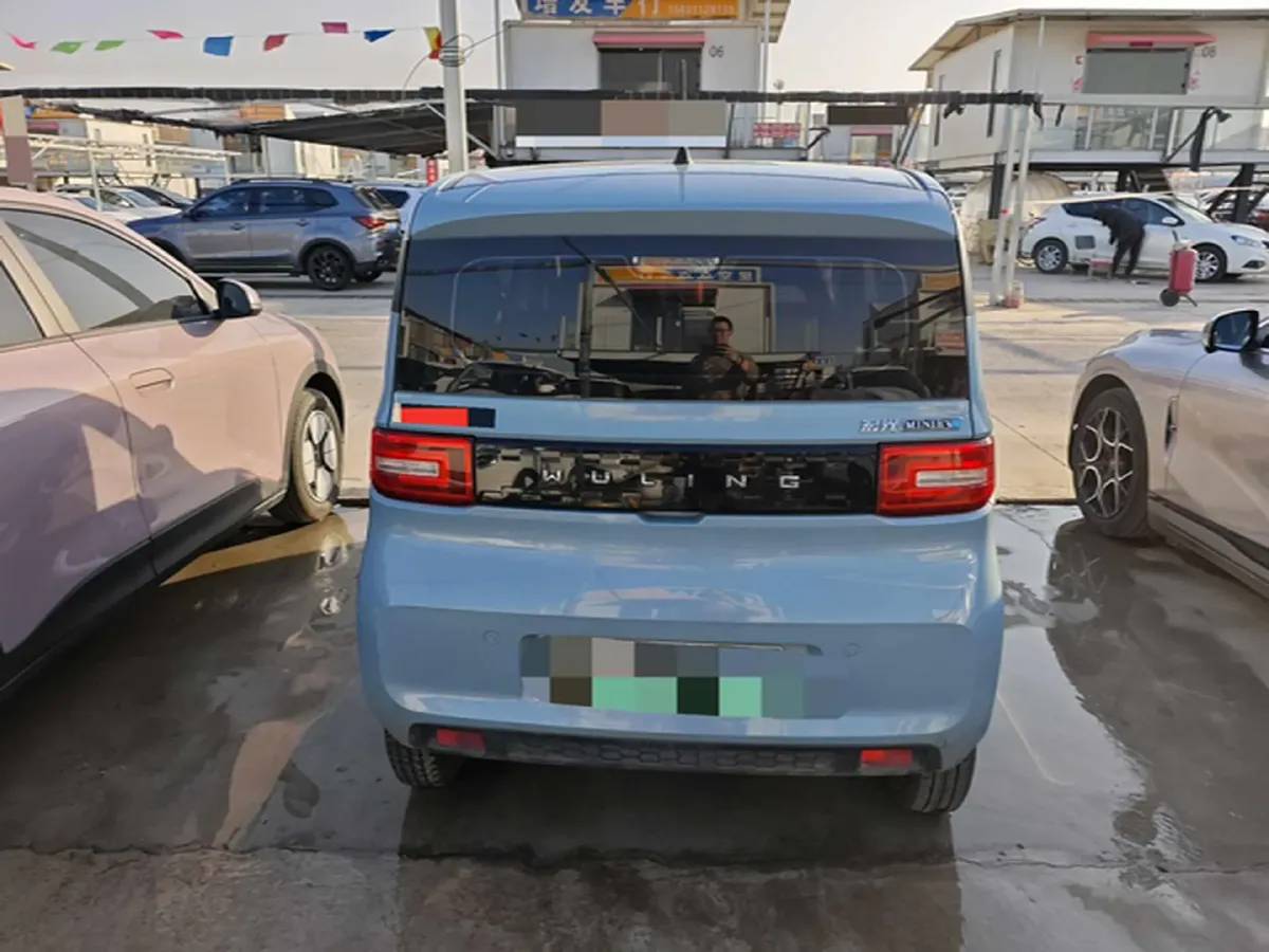 2022 LingBox uni BEV 11.52KWH,autocango,china used car exporter,china ev exporter,chinese used car exporter,chinese used ev exporter