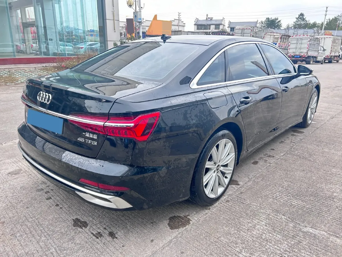 2023 Audi A6L 2.0T 245HP L4 7DCT,autocango,china used car exporter,china ev exporter,chinese used car exporter,chinese used ev exporter