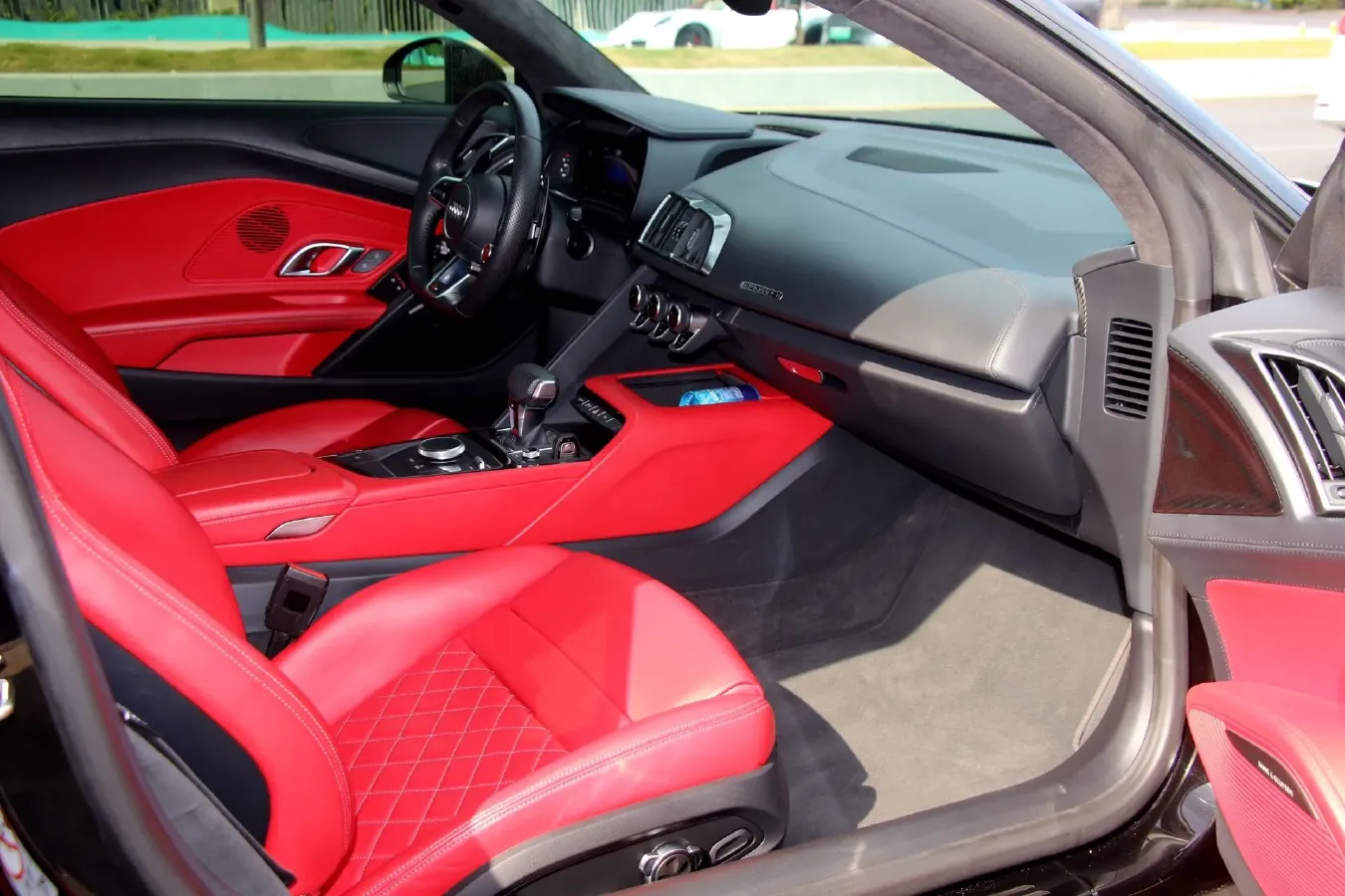 2021 Audi R8 5.2L 620HP V10 7DCT,autocango,china used car exporter,china ev exporter,chinese used car exporter,chinese used ev exporter