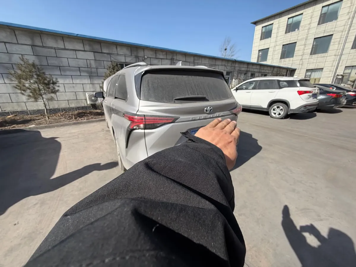 2021 Toyota Sienna 2.5L 192HP L4 E-CVT Hybrid,autocango,china used car exporter,china ev exporter,chinese used car exporter,chinese used ev exporter