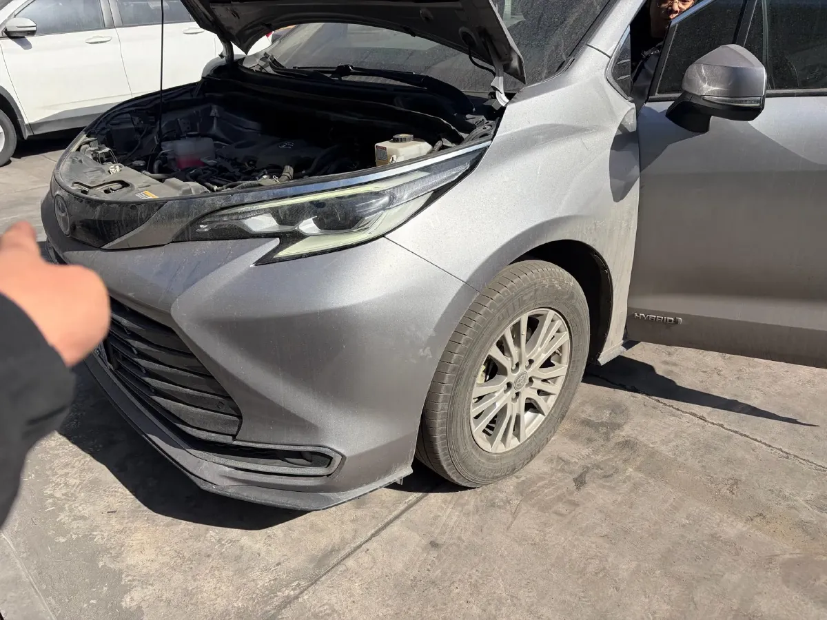 2021 Toyota Sienna 2.5L 192HP L4 E-CVT Hybrid,autocango,china used car exporter,china ev exporter,chinese used car exporter,chinese used ev exporter