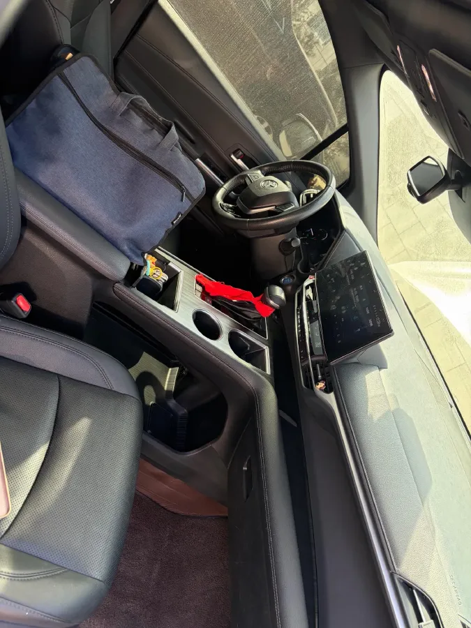 2021 Toyota Sienna 2.5L 192HP L4 E-CVT Hybrid,autocango,china used car exporter,china ev exporter,chinese used car exporter,chinese used ev exporter