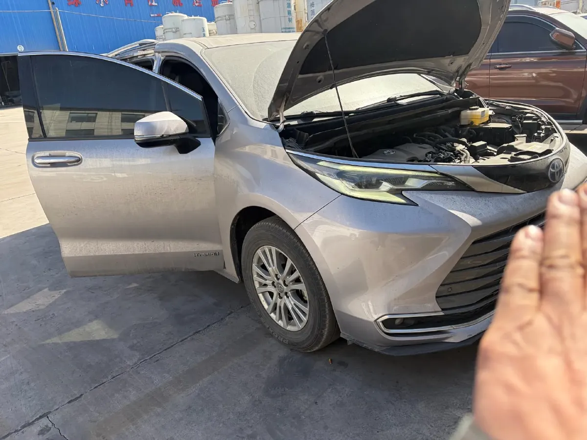 2021 Toyota Sienna 2.5L 192HP L4 E-CVT Hybrid,autocango,china used car exporter,china ev exporter,chinese used car exporter,chinese used ev exporter