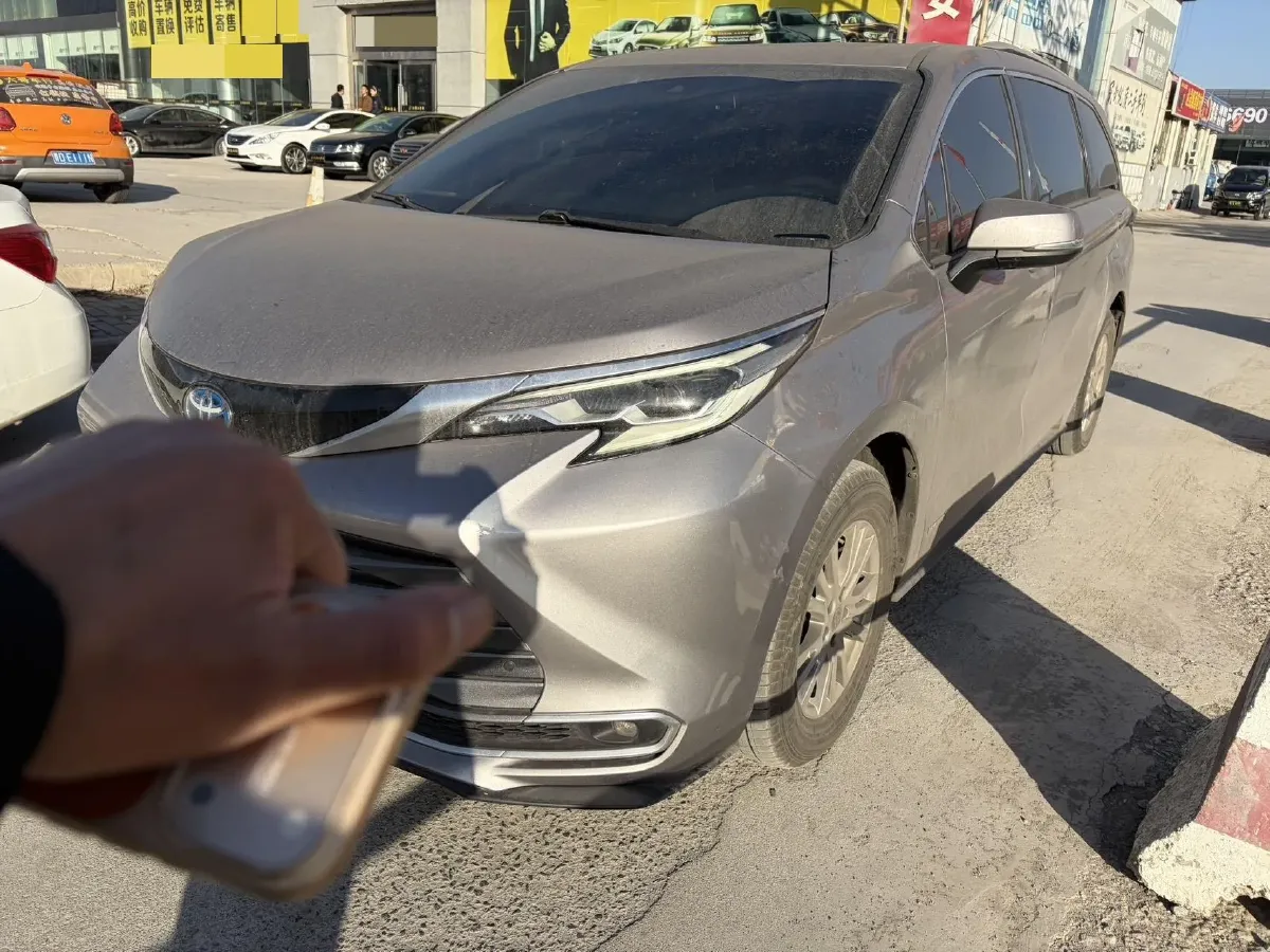 2021 Toyota Sienna 2.5L 192HP L4 E-CVT Hybrid,autocango,china used car exporter,china ev exporter,chinese used car exporter,chinese used ev exporter