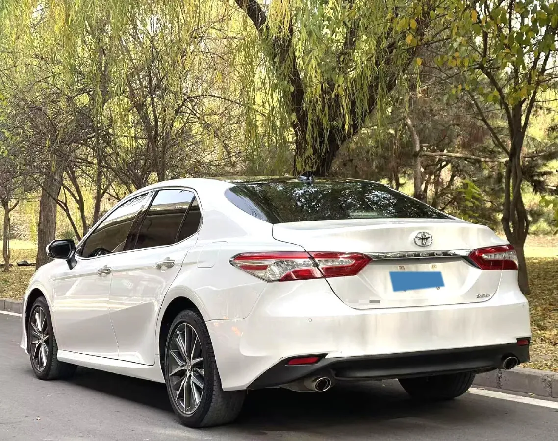 2021 Toyota Camry 2.5L 209HP L4 8AT,autocango,china used car exporter,china ev exporter,chinese used car exporter,chinese used ev exporter