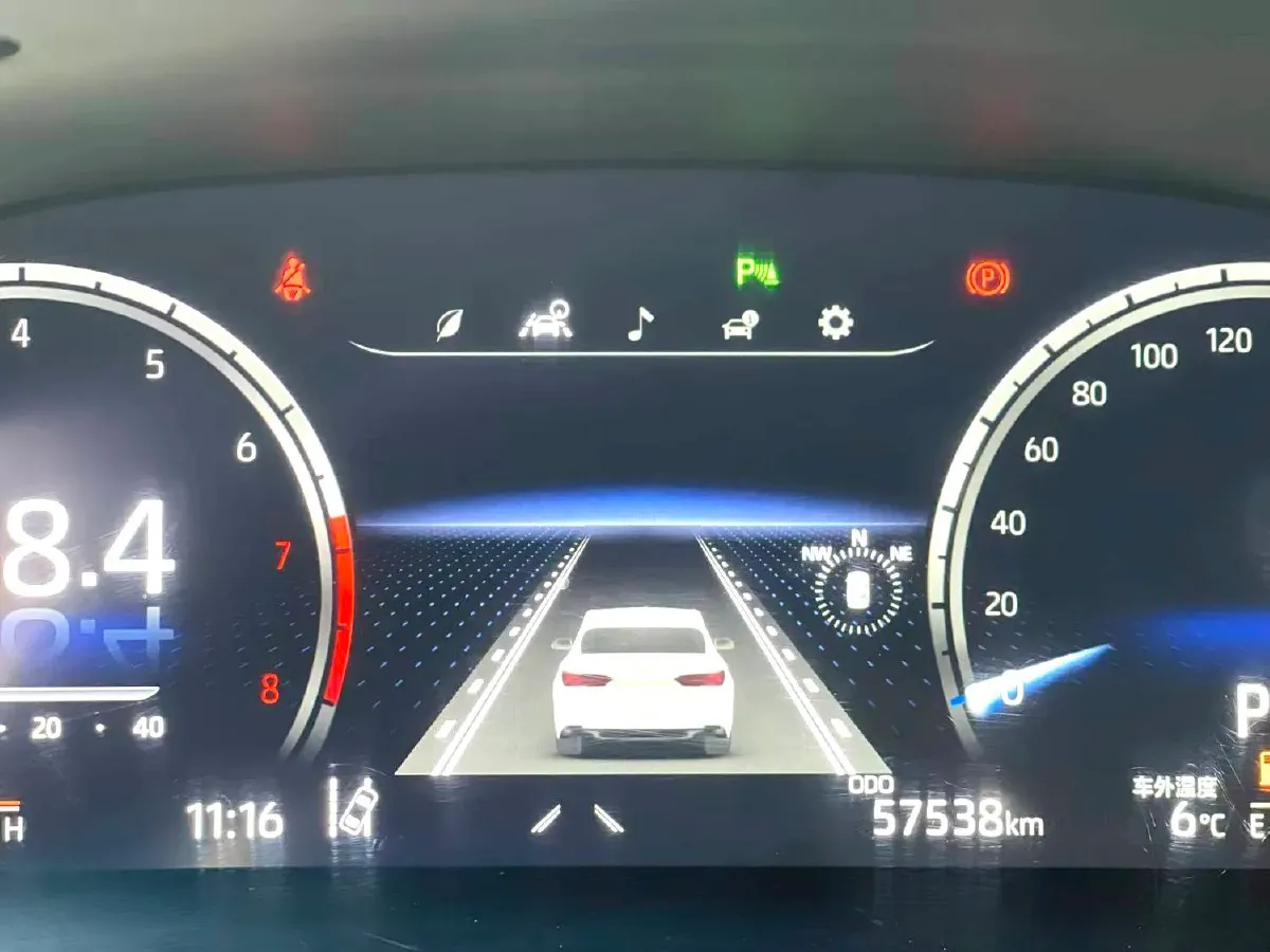 2021 Toyota Camry 2.5L 209HP L4 8AT,autocango,china used car exporter,china ev exporter,chinese used car exporter,chinese used ev exporter