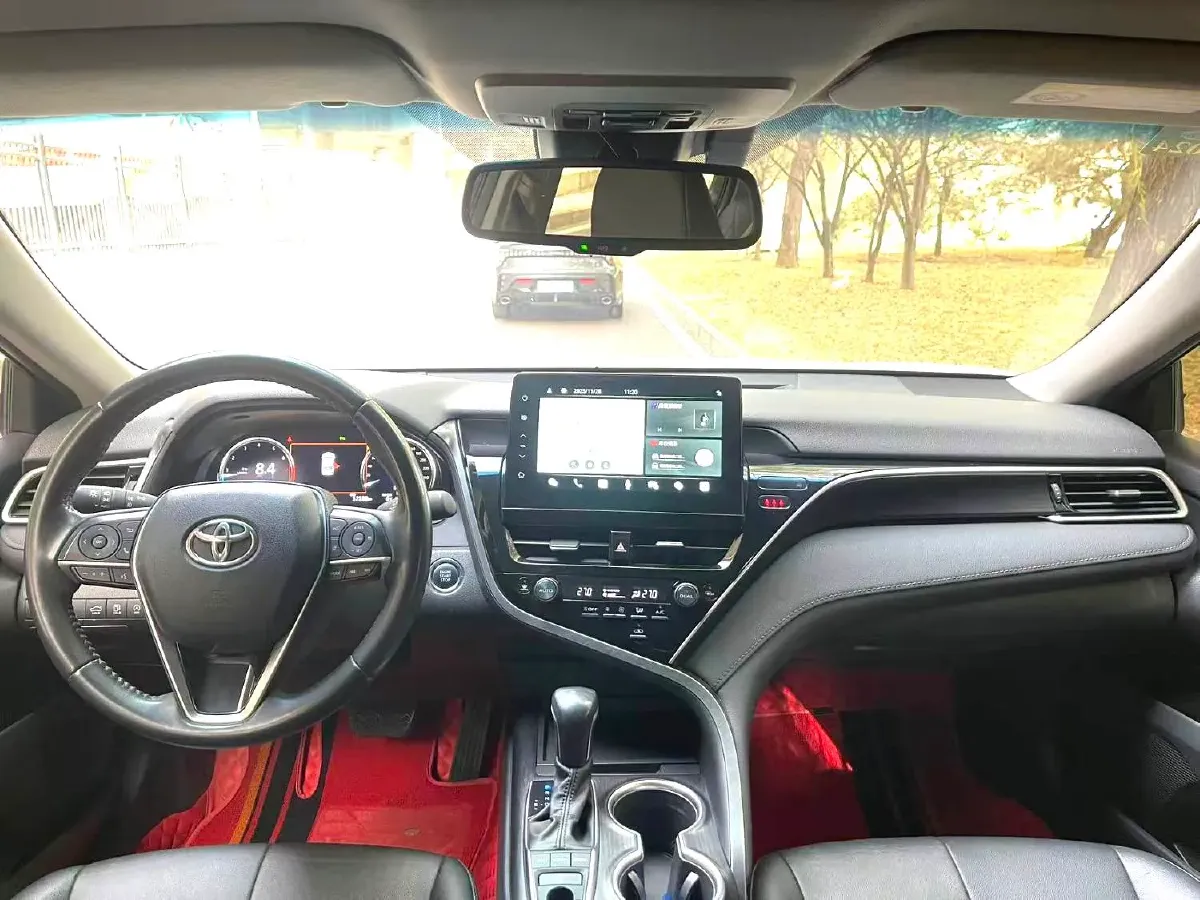 2021 Toyota Camry 2.5L 209HP L4 8AT,autocango,china used car exporter,china ev exporter,chinese used car exporter,chinese used ev exporter