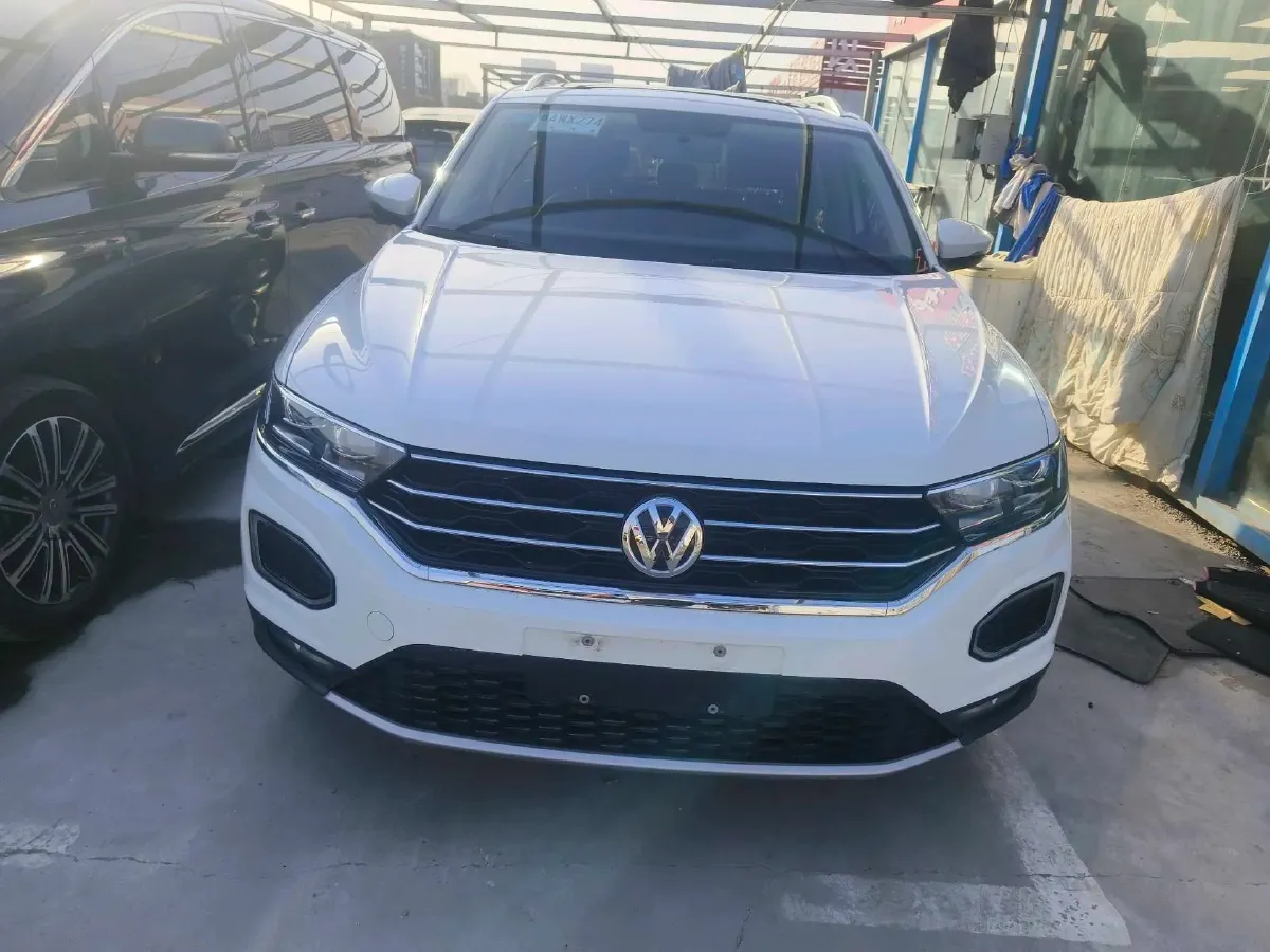2020 Volkswagen T-Roc 1.4T 131HP L4 7DCT,autocango,china used car exporter,china ev exporter,chinese used car exporter,chinese used ev exporter