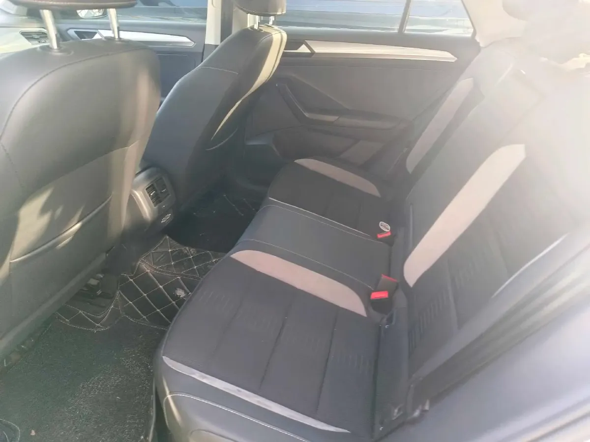 2020 Volkswagen T-Roc 1.4T 131HP L4 7DCT,autocango,china used car exporter,china ev exporter,chinese used car exporter,chinese used ev exporter