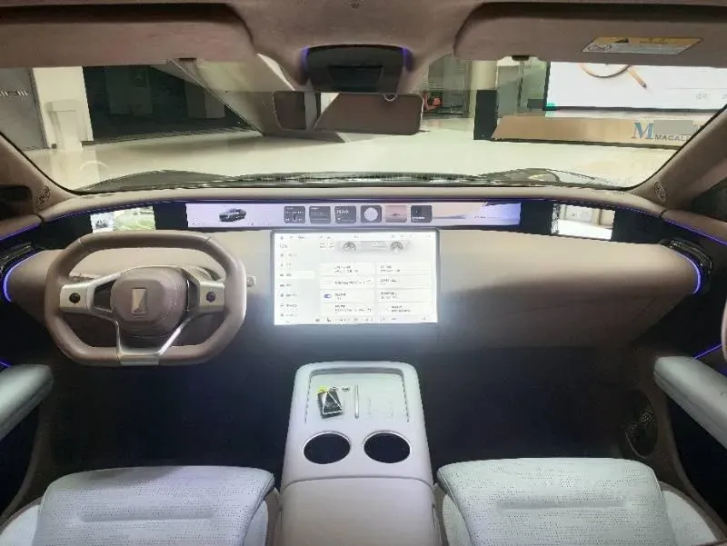 2024 Avatr 07 1.5T 156HP L4 REEV 39.05KWH,autocango,china used car exporter,china ev exporter,chinese used car exporter,chinese used ev exporter