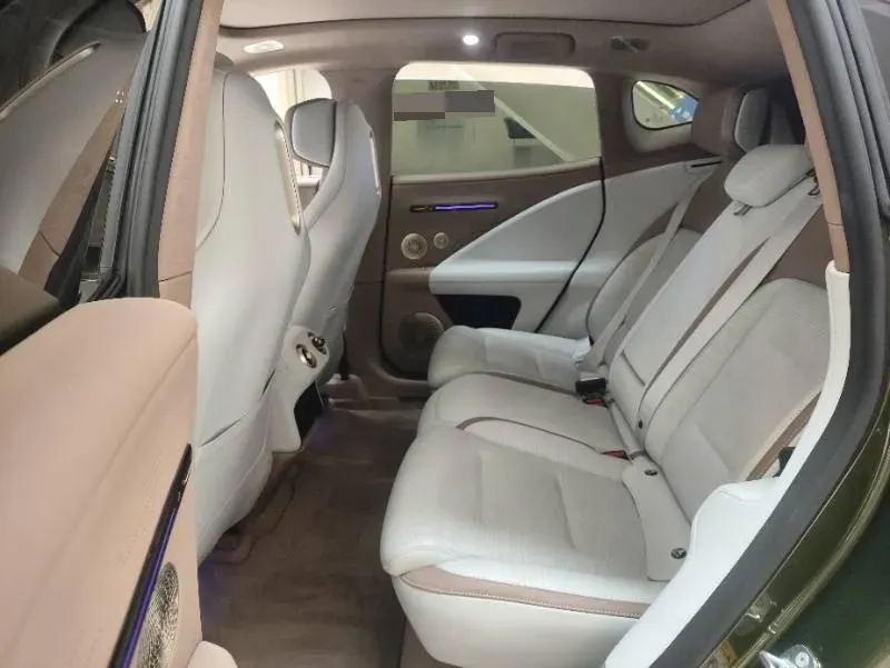 2024 Avatr 07 1.5T 156HP L4 REEV 39.05KWH,autocango,china used car exporter,china ev exporter,chinese used car exporter,chinese used ev exporter