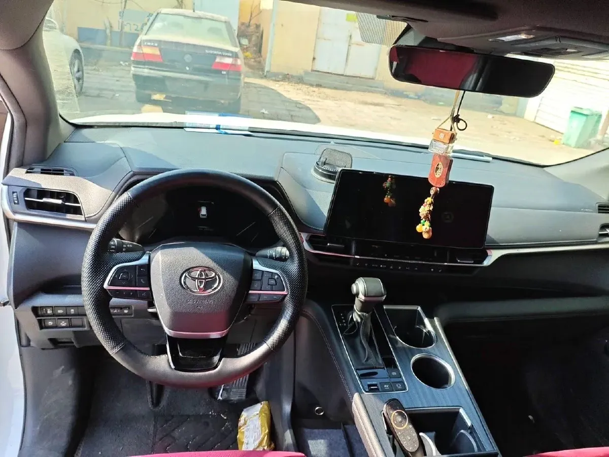 2023 Toyota Sienna 2.5L 189HP L4 E-CVT Hybrid,autocango,china used car exporter,china ev exporter,chinese used car exporter,chinese used ev exporter