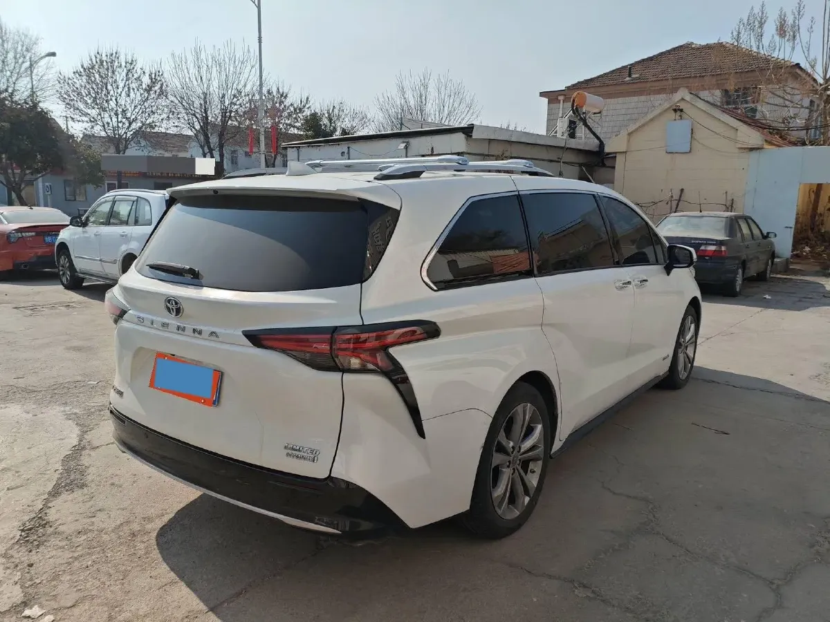 2023 Toyota Sienna 2.5L 189HP L4 E-CVT Hybrid,autocango,china used car exporter,china ev exporter,chinese used car exporter,chinese used ev exporter
