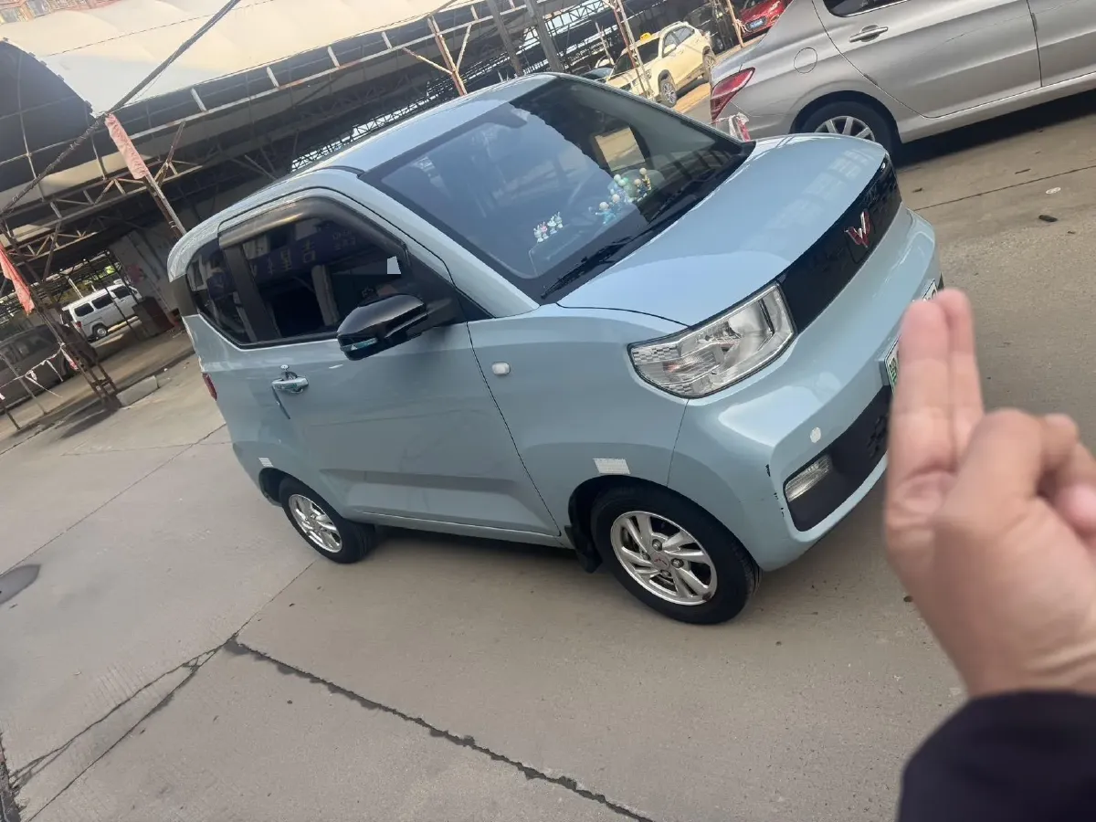 2020 WuLing HongGuang MINI EV BEV 9KWH,autocango,china used car exporter,china ev exporter,chinese used car exporter,chinese used ev exporter