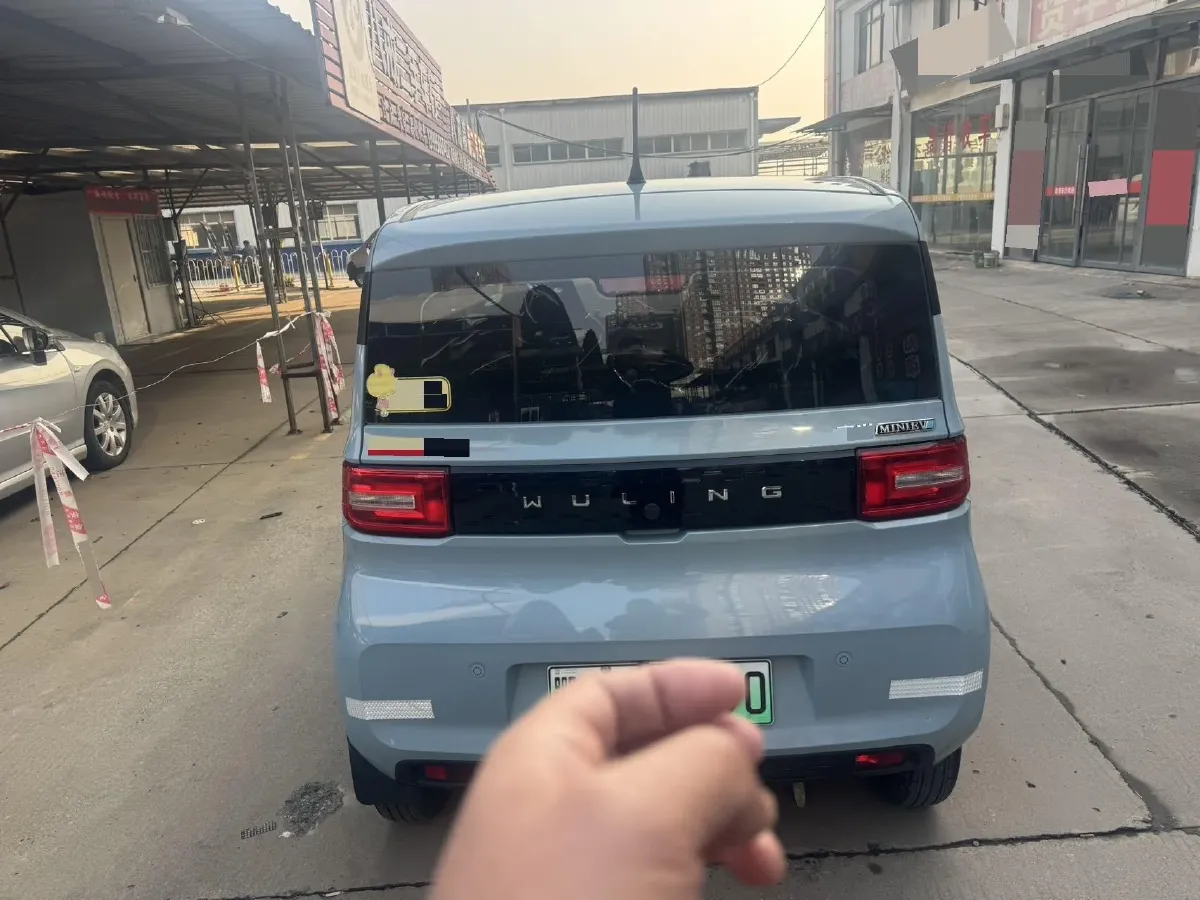 2020 WuLing HongGuang MINI EV BEV 9KWH,autocango,china used car exporter,china ev exporter,chinese used car exporter,chinese used ev exporter