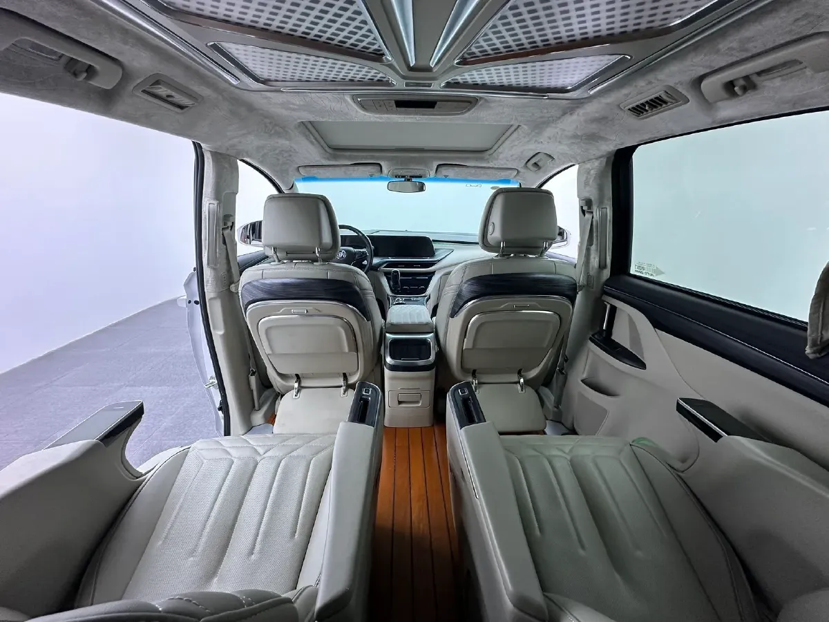 2022 Buick GL8 2.0T 237HP L4 9AT,autocango,china used car exporter,china ev exporter,chinese used car exporter,chinese used ev exporter