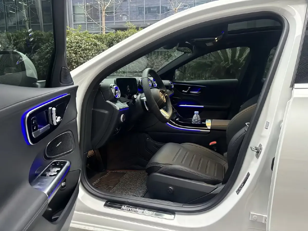 2025 Mercedes-Benz C Class 1.5T 204HP L4 9AT,autocango,china used car exporter,china ev exporter,chinese used car exporter,chinese used ev exporter