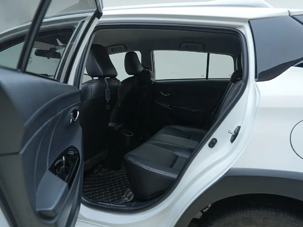 2020 Toyota Yaris L 1.5L 110HP L4 CVT,autocango,china used car exporter,china ev exporter,chinese used car exporter,chinese used ev exporter