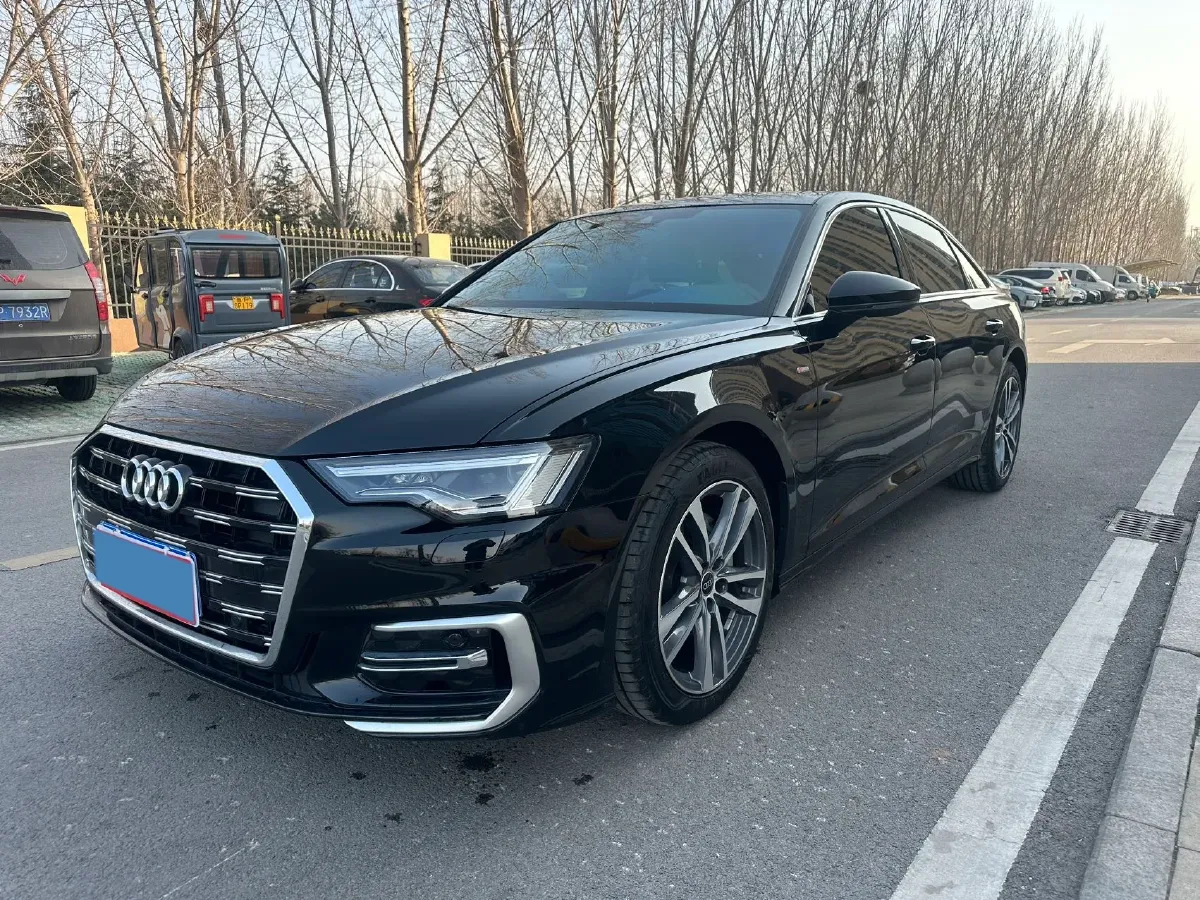 2023 Audi A6L 2.0T 190HP L4 7DCT,autocango,china used car exporter,china ev exporter,chinese used car exporter,chinese used ev exporter