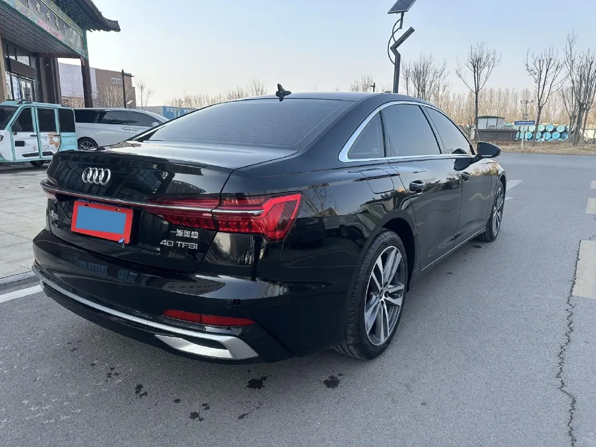 2023 Audi A6L 2.0T 190HP L4 7DCT,autocango,china used car exporter,china ev exporter,chinese used car exporter,chinese used ev exporter