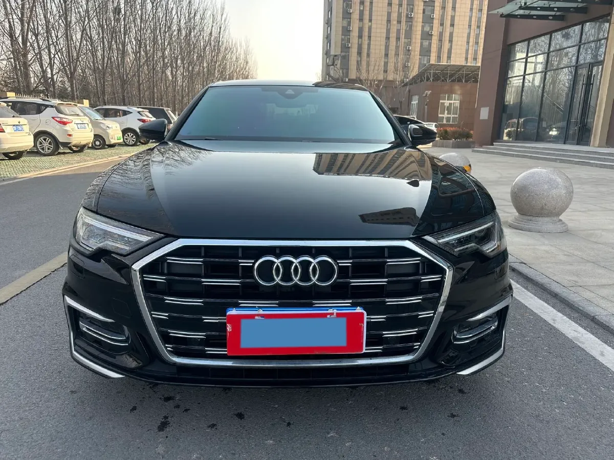2023 Audi A6L 2.0T 190HP L4 7DCT,autocango,china used car exporter,china ev exporter,chinese used car exporter,chinese used ev exporter